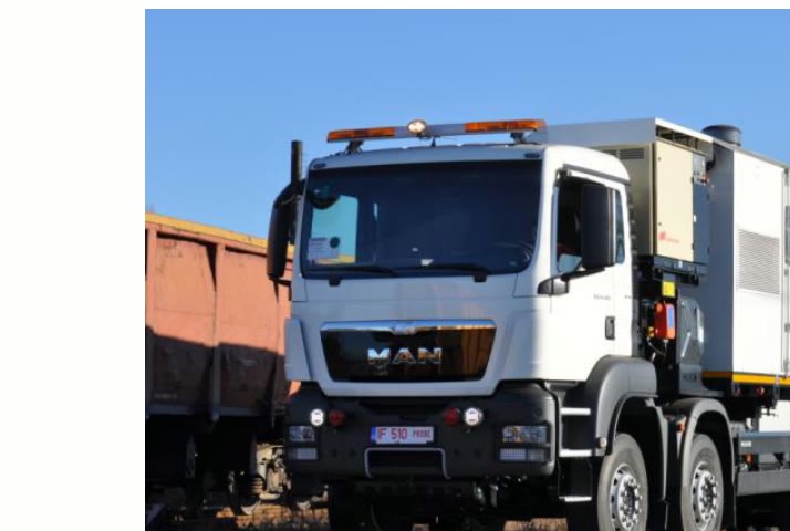 Contrail road-rail welding truck on the road