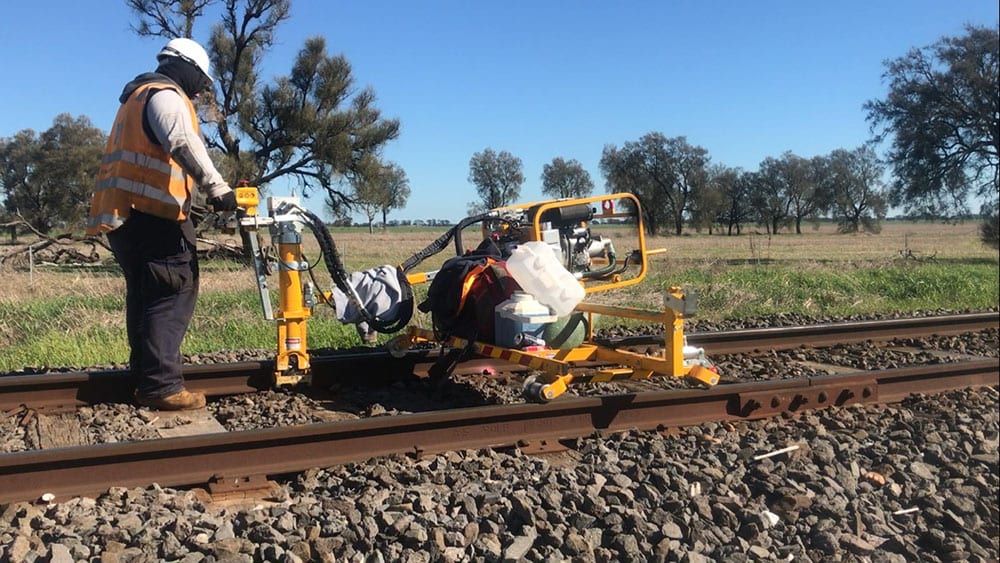 Spike Puller Melvelle Equipment