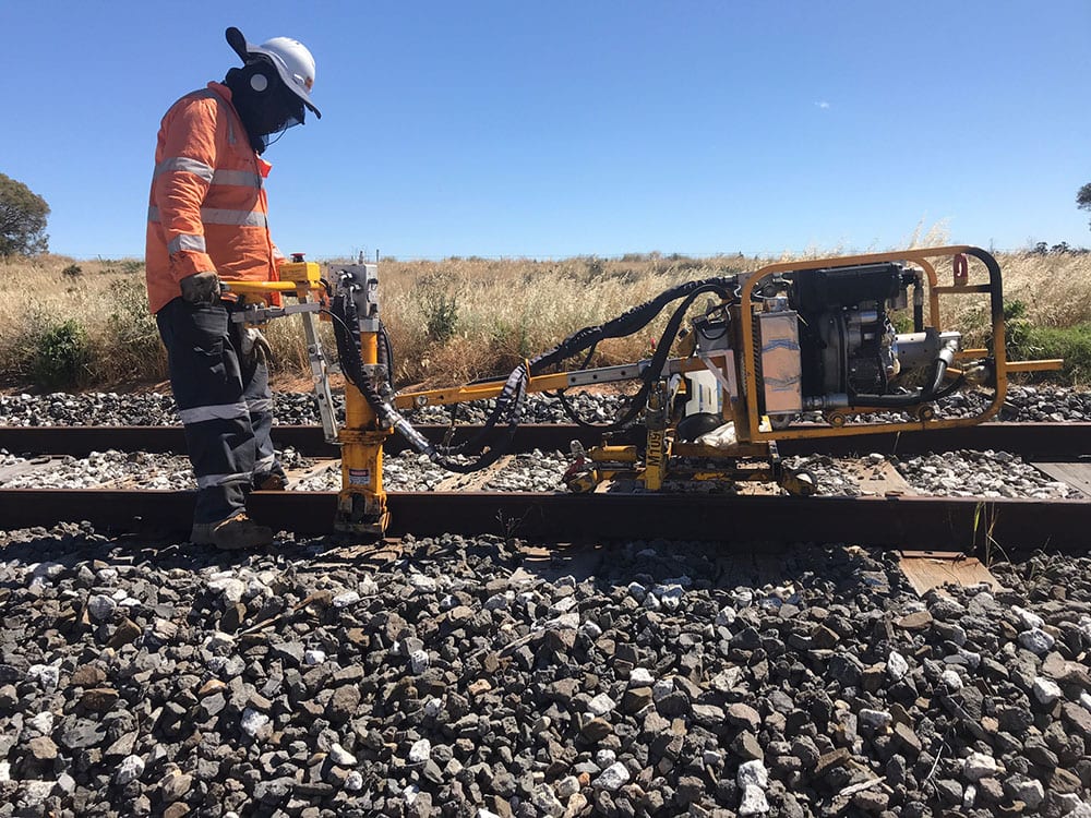 Spike Puller Melvelle Equipment